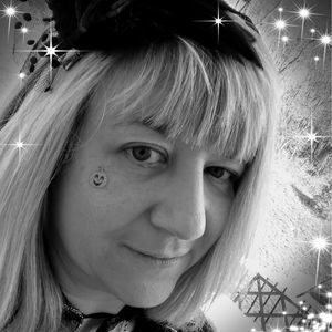 Meet your Posher, Lenore